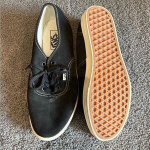 Vans Men's Black and White Canvas Sneakers